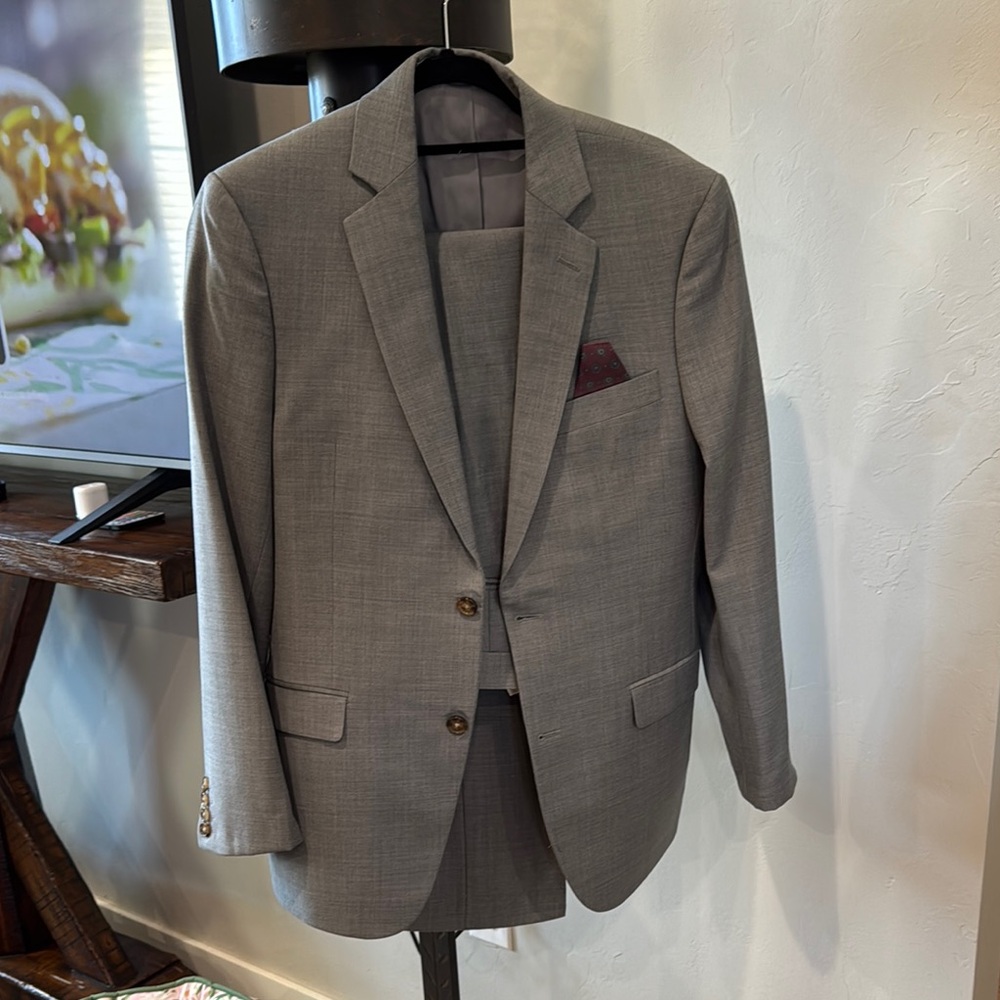 Ralph Lauren Men's Gray suit